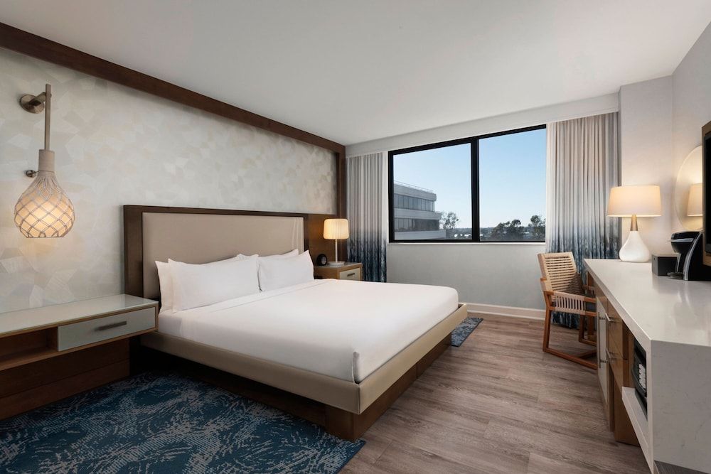 Room, 1 King Bed, Non Smoking