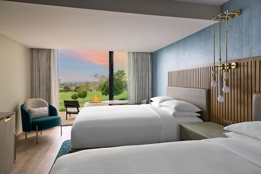 Room, 2 Queen Beds, Non Smoking, Golf View