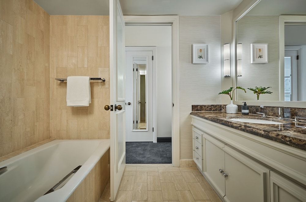 Island Specialty Suite