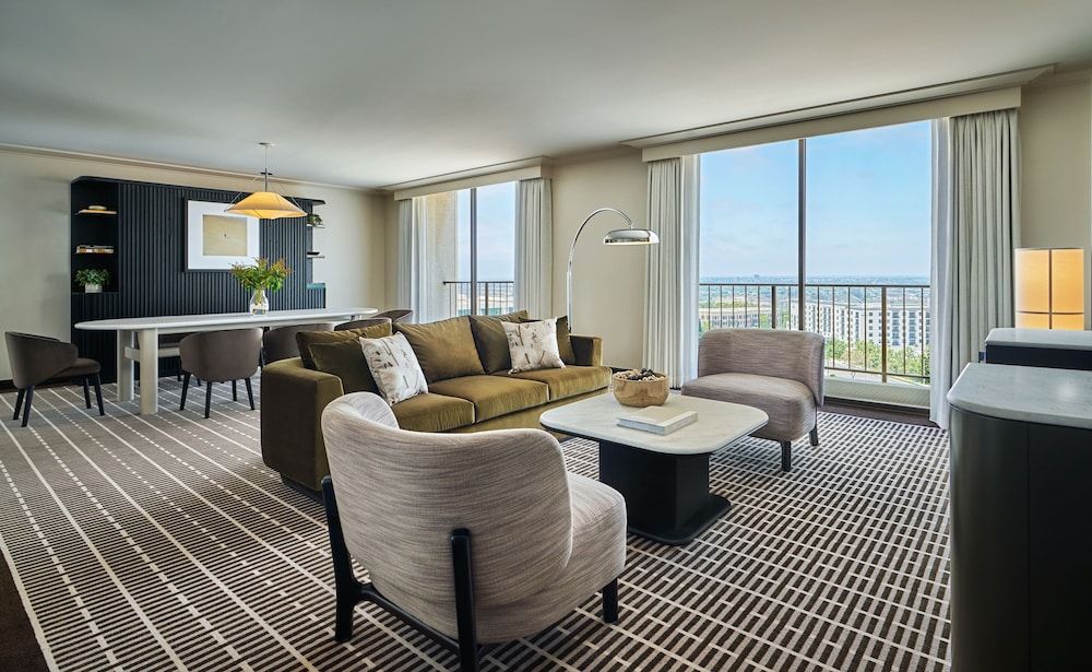 Pendry Newport Beach Grand One Bedroom Suite 12