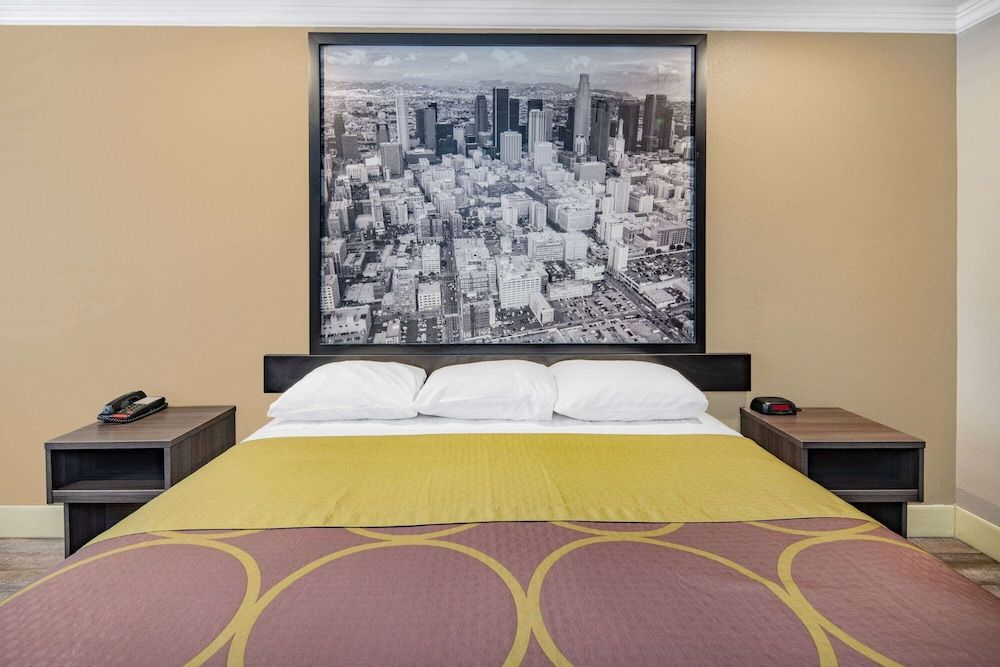 Standard Room, 1 King Bed