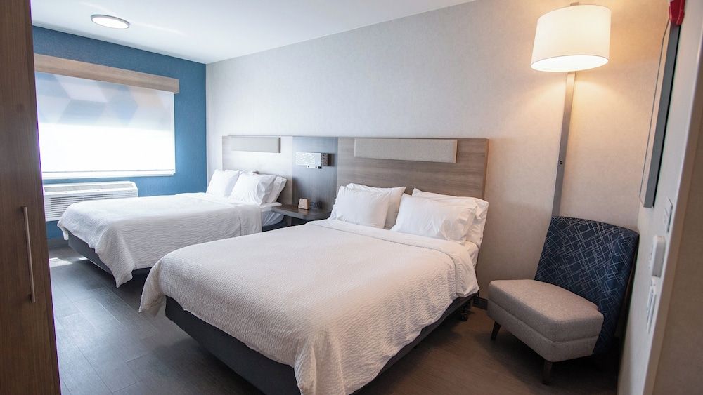 Standard Room, 2 Queen Beds, Accessible (Mobility, Accessible Tub)