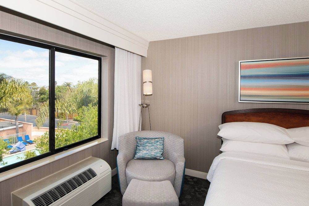 Room, 2 Queen Beds, Non Smoking