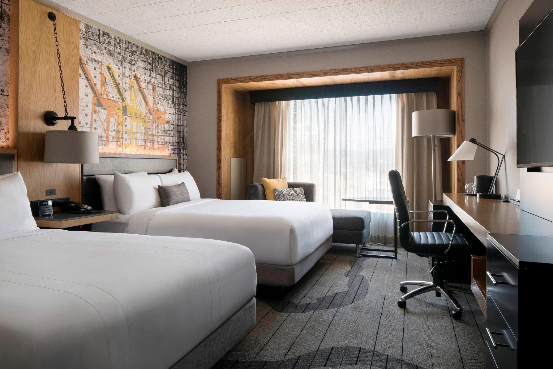 Guest room, 2 Queen, Bay view, High floor