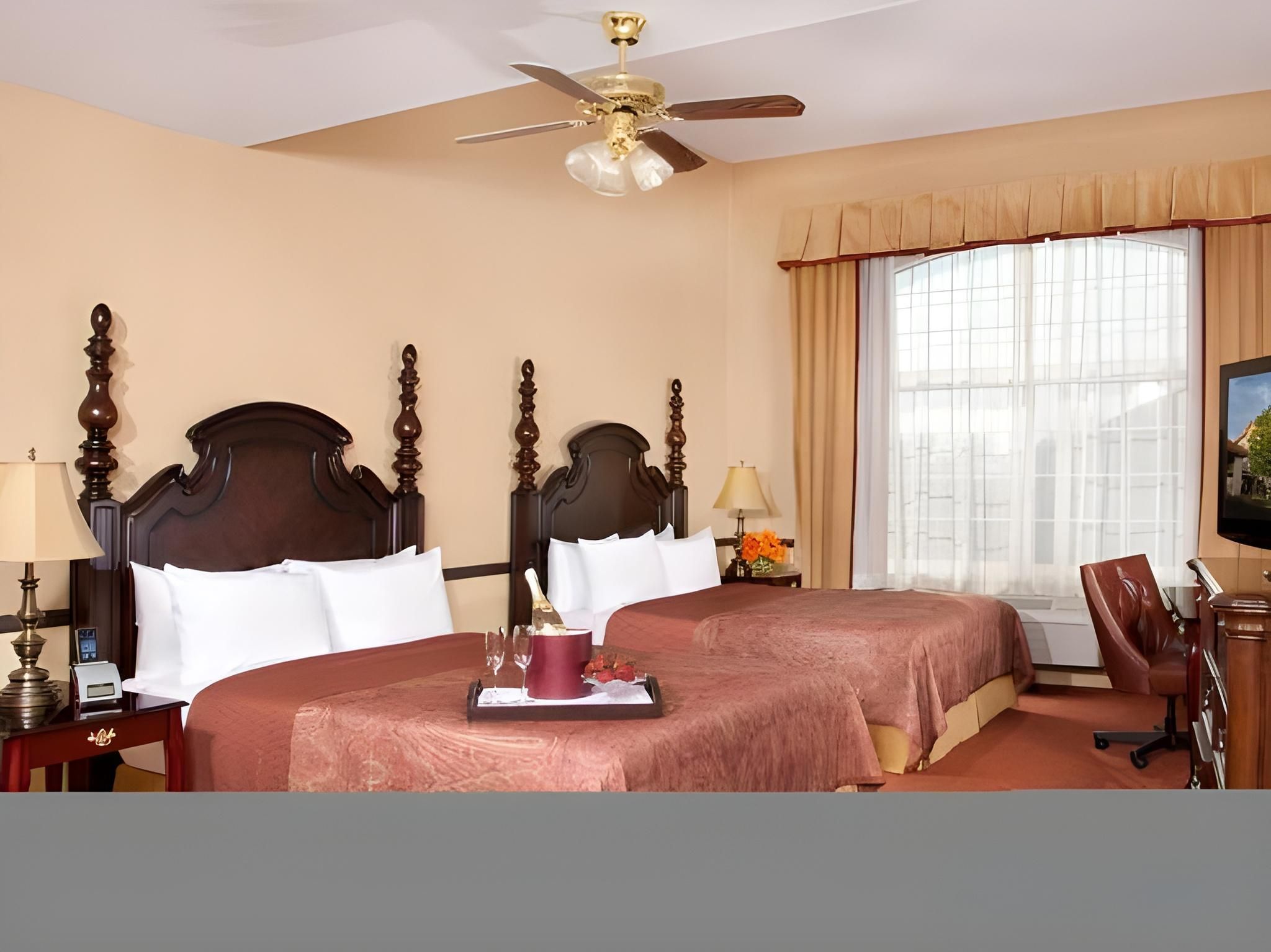 Queen with 2 Queen Beds