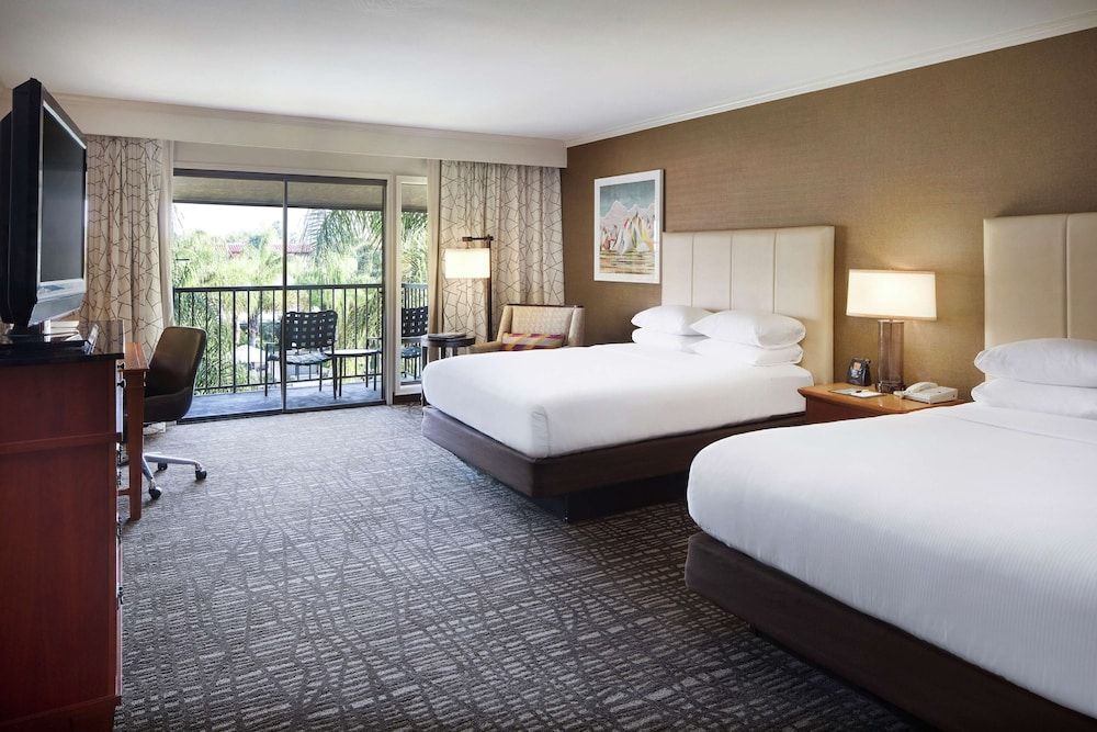 Room, 2 Queen Beds, Balcony