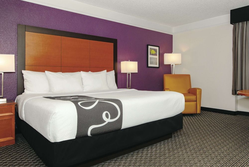 Executive Room, 1 King Bed, Non Smoking
