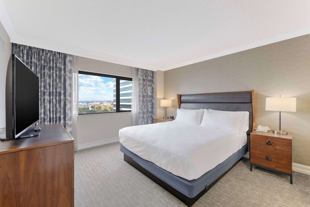 Family Suite - 1 King, 1 Double, 1 Queen Sofabed Hearing Access