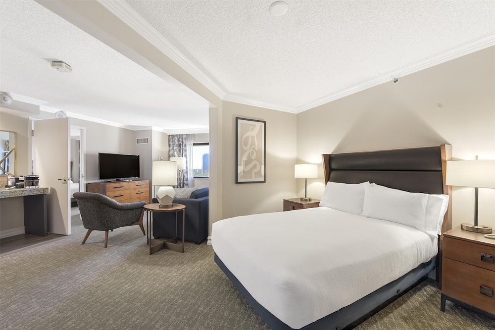 Suite, 2 Double Beds, Bathtub (Mobility & Hearing)
