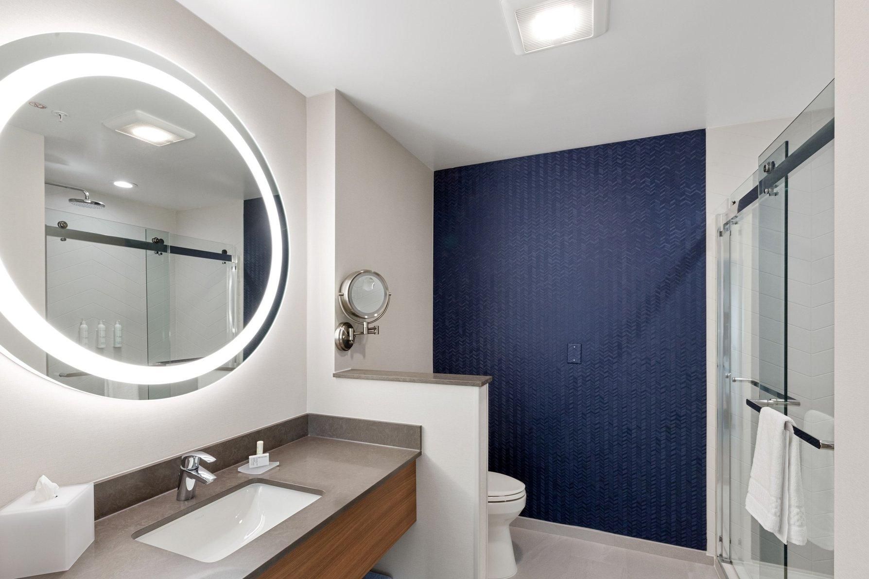 Guest room, 1 King, Ocean view
