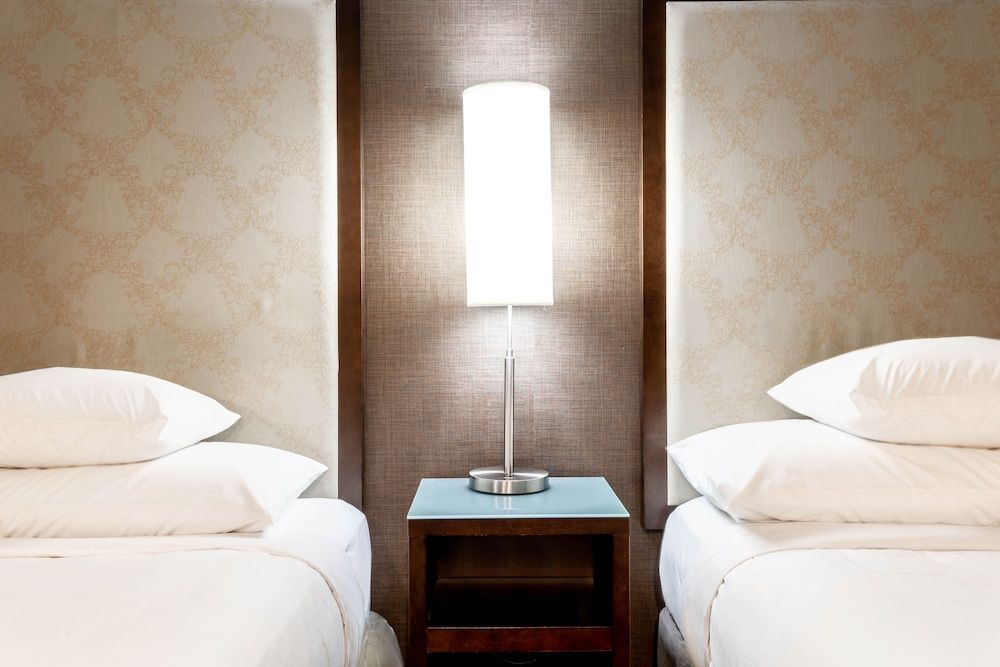 Suite, 2 Double Beds, City View