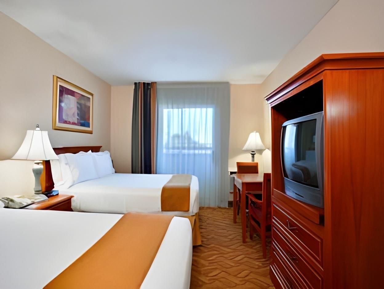 2 Double Beds Non-Smoking