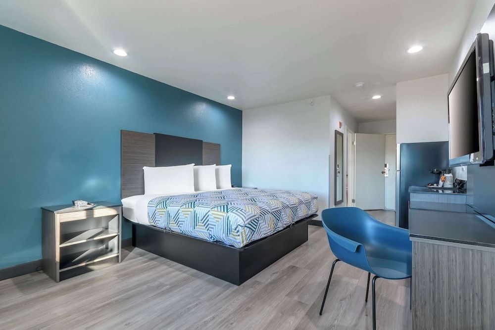 Studio 6 Suites Perris, CA