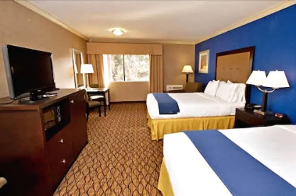 Standard Room, 2 Queen Beds, Accessible (Communications)
