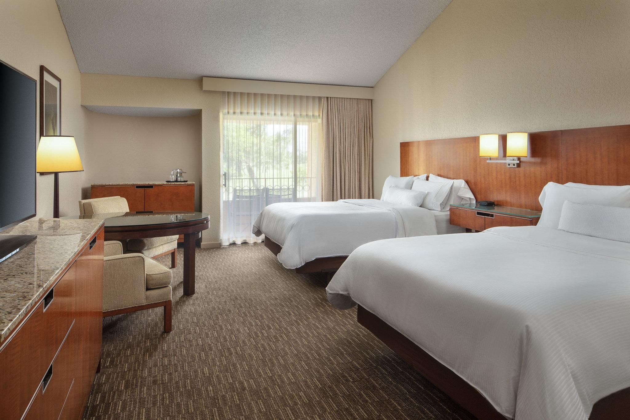 Traditional, Guest room, 2 Queen, Resort view
