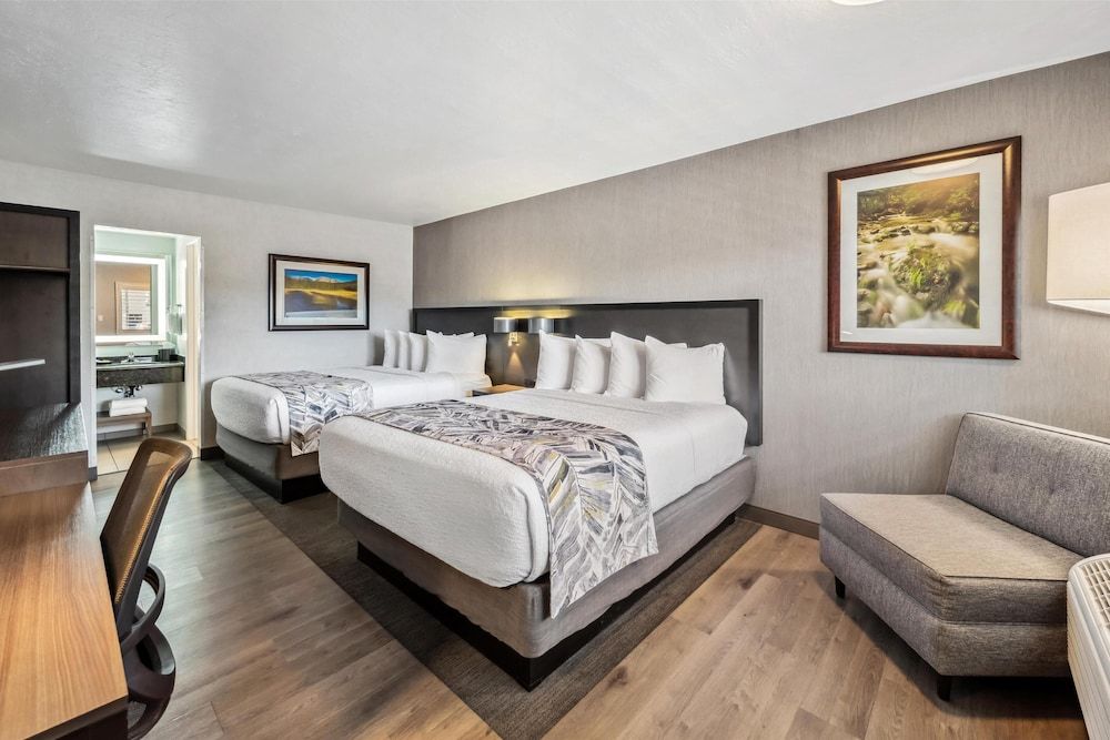 Best Western Plus Hilltop Inn Standard Room, 2 Queen Beds, Non Smoking (Pet Friendly) 2