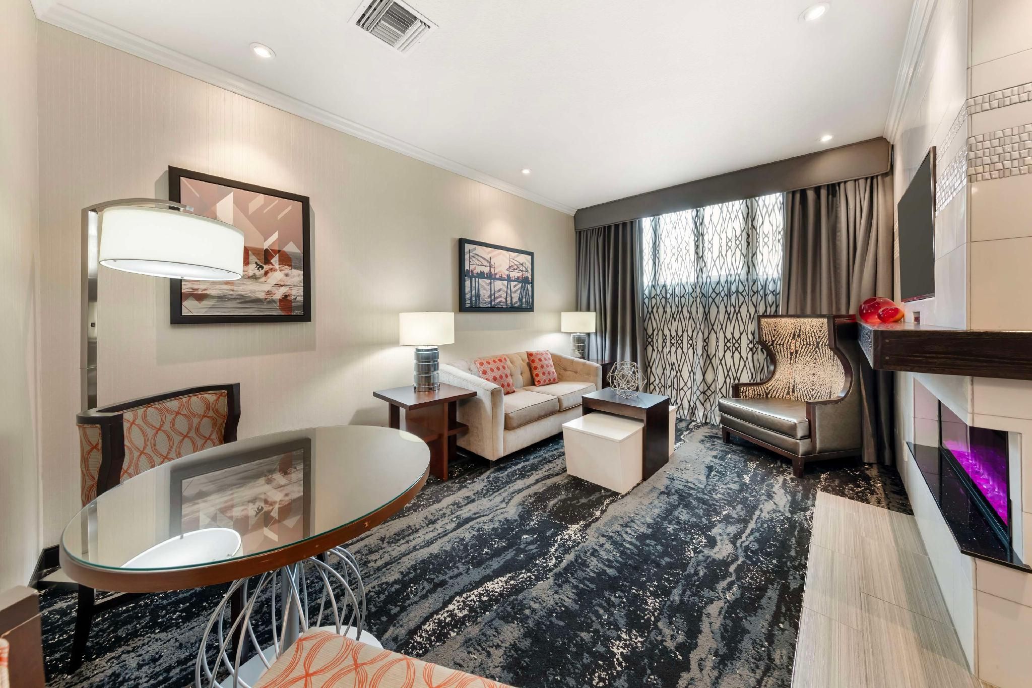 Suite - 1 King Bed, Nonsmoking, Two Rooms, Fireplace, Jacuzzi, Sofabed