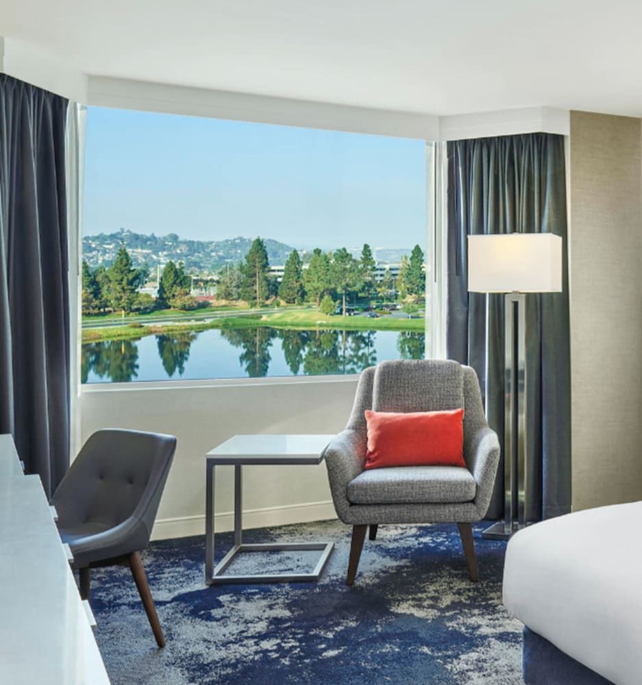 Deluxe Room, 2 Double Beds (Mobility Accessible, Tub)