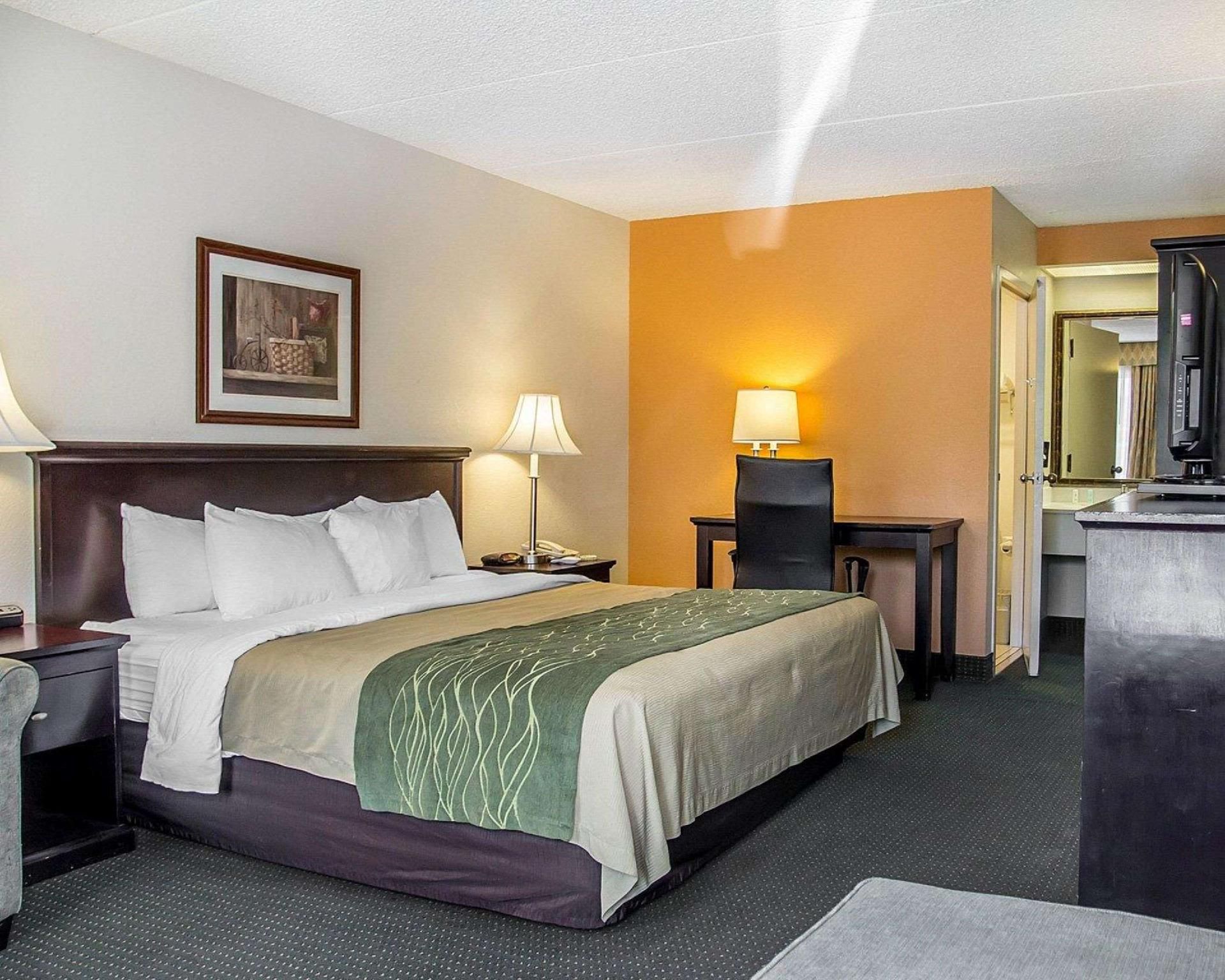 1 Queen Bed, Nonsmoking, Accessible