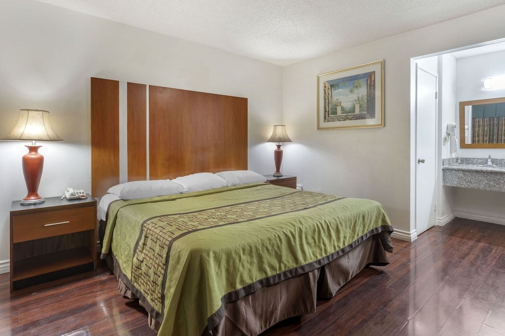 King Room