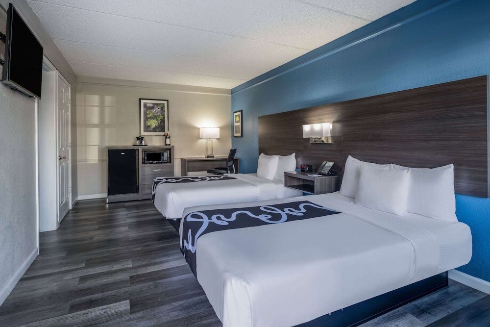 Room, 2 Double Beds, Accessible, Non Smoking (Mobility Accessible)