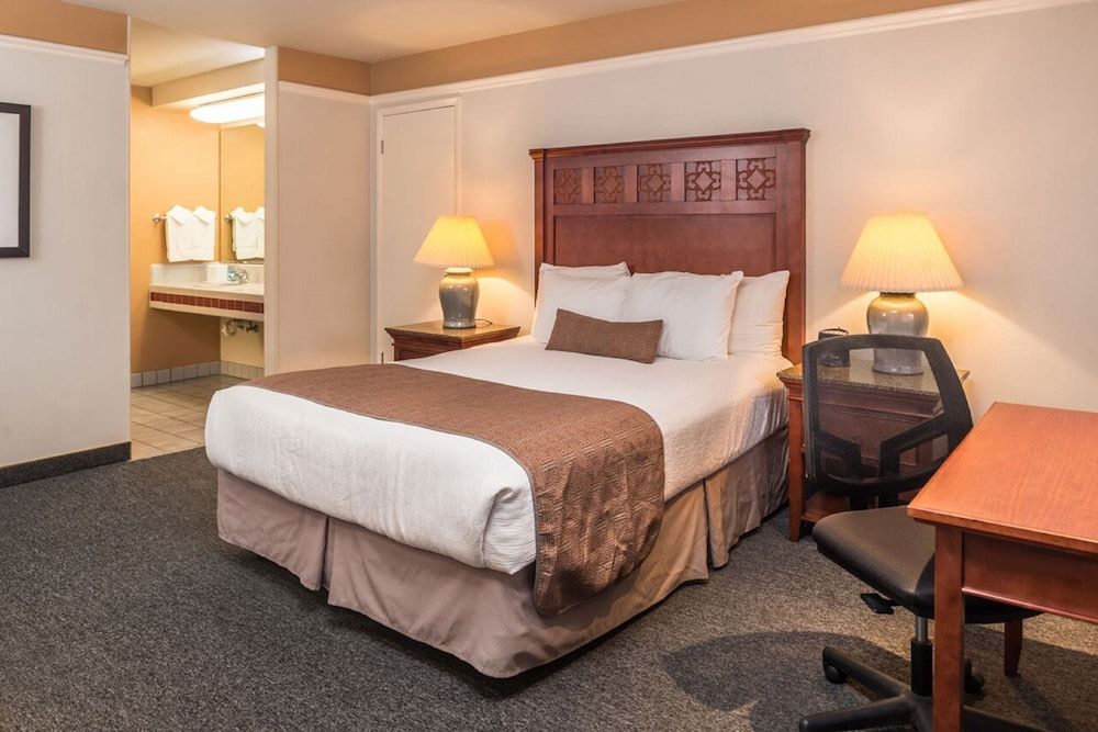 Laurel Inn Motel Standard Room, 1 Queen Bed 3