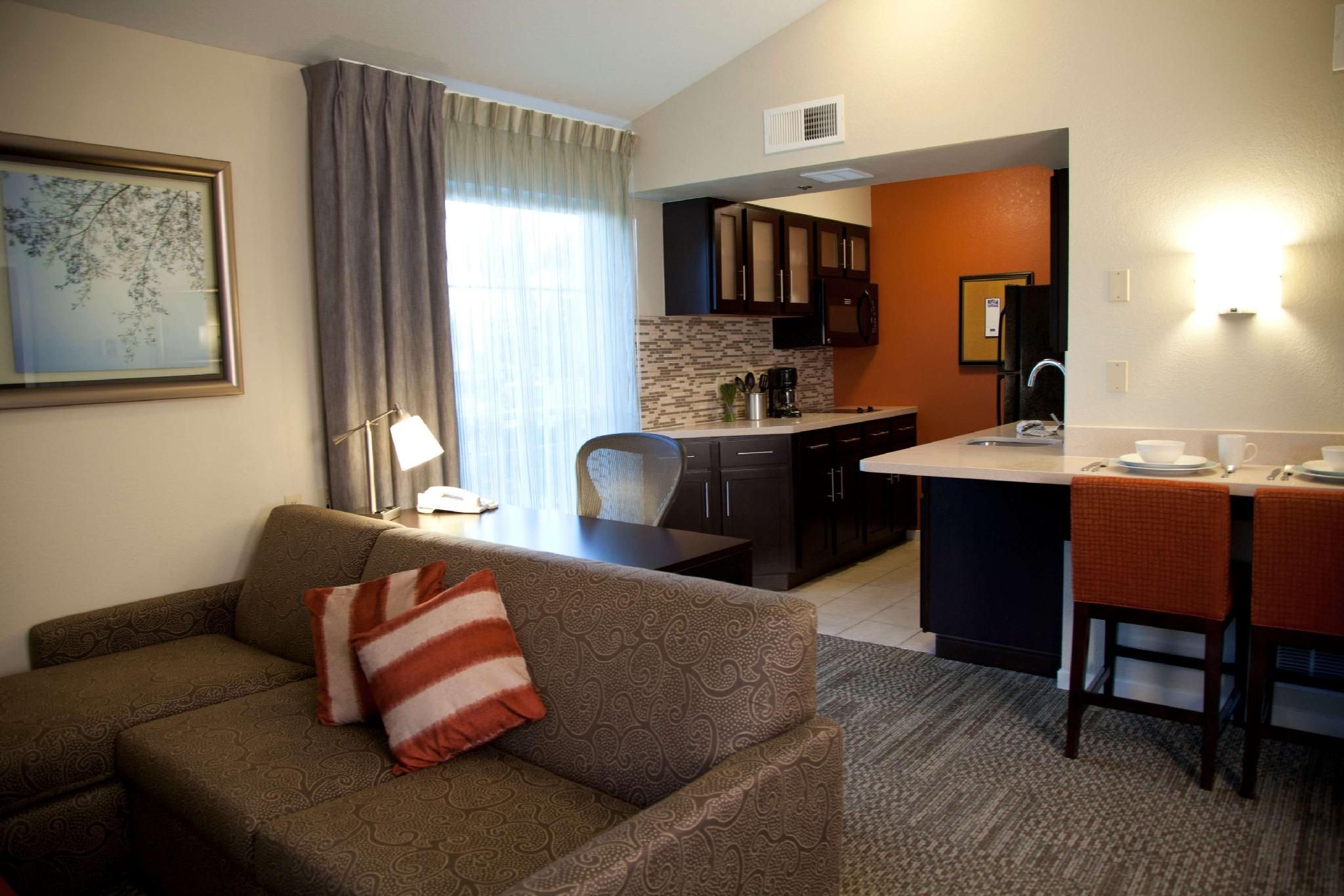 Sonesta ES Suites San Francisco Airport San Bruno One Bedroom Suite Queen 2