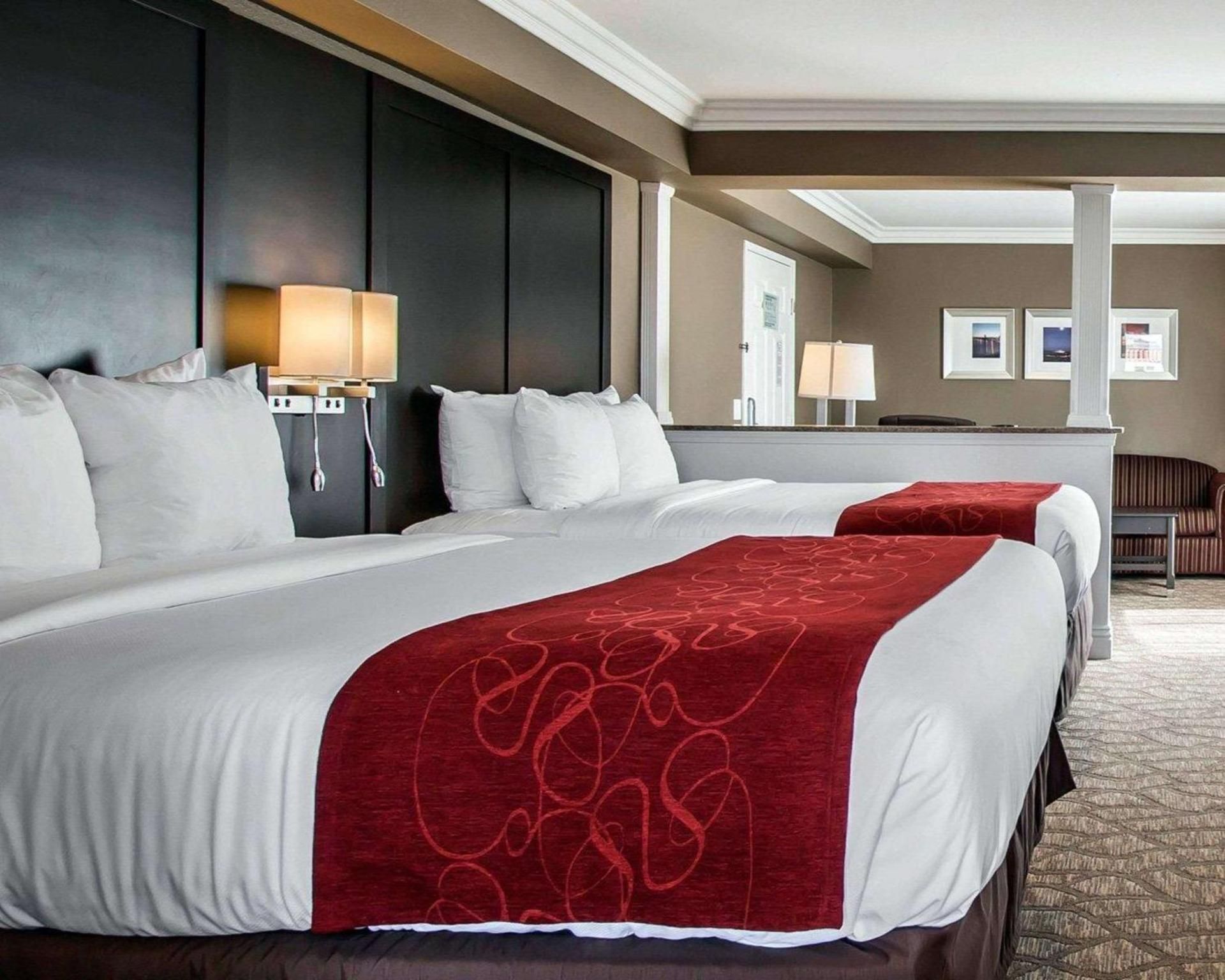 2 Queen Beds, Suite, Nonsmoking, Upgrade