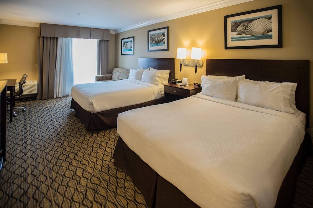 Deluxe Room, 2 Queen Beds, Non Smoking