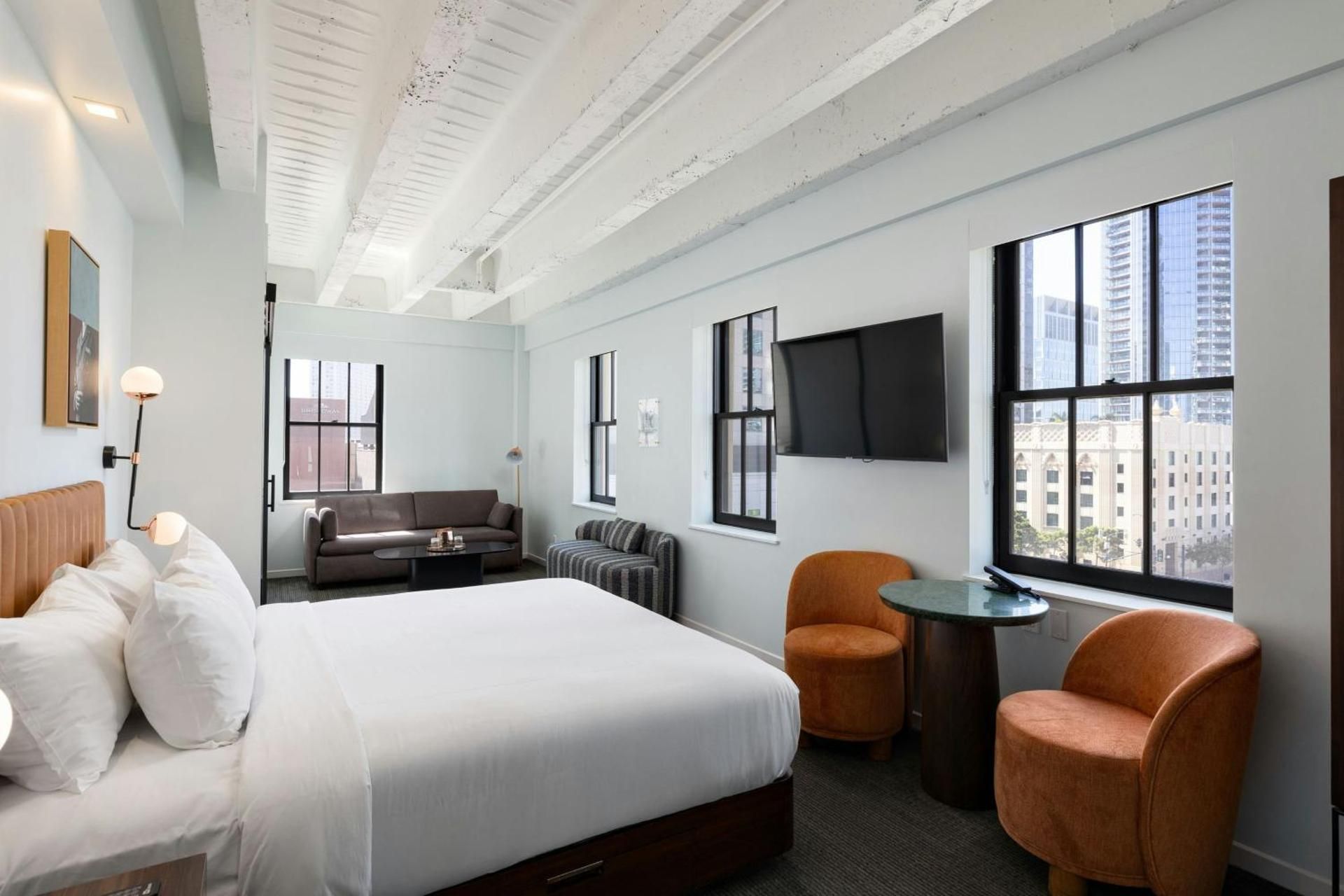 Guild Corner Loft Suite