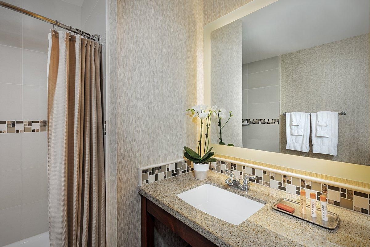 Bay Suite 2 Queen