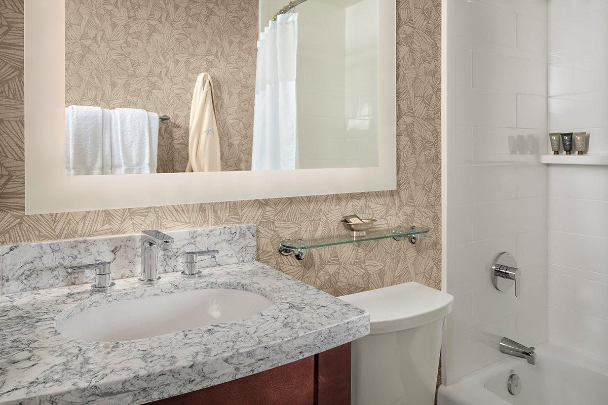 Bay Junior Suite 1 King