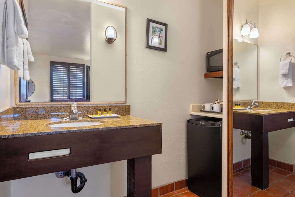 undefined Best Western Plus Hacienda Hotel Old Town 4