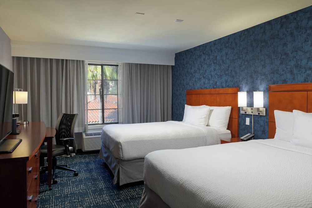 Courtyard by Marriott Old Town
