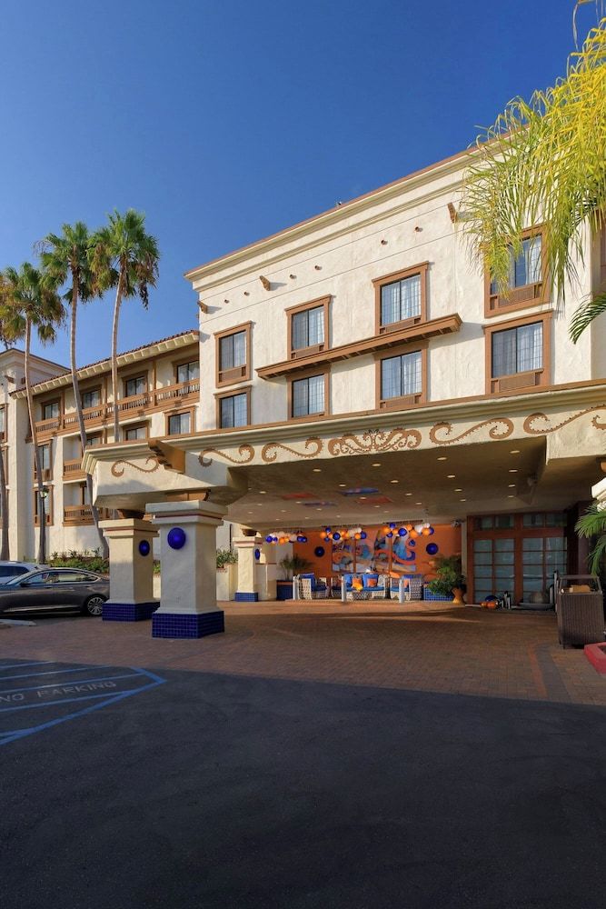 undefined Courtyard by Marriott Old Town 8