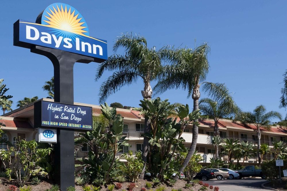 undefined Days Inn by Wyndham San Diego Hotel Circle 5