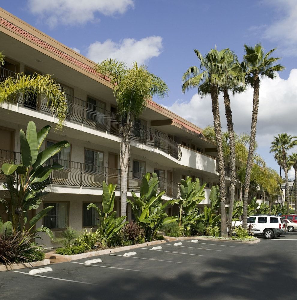 undefined Days Inn by Wyndham San Diego Hotel Circle 6