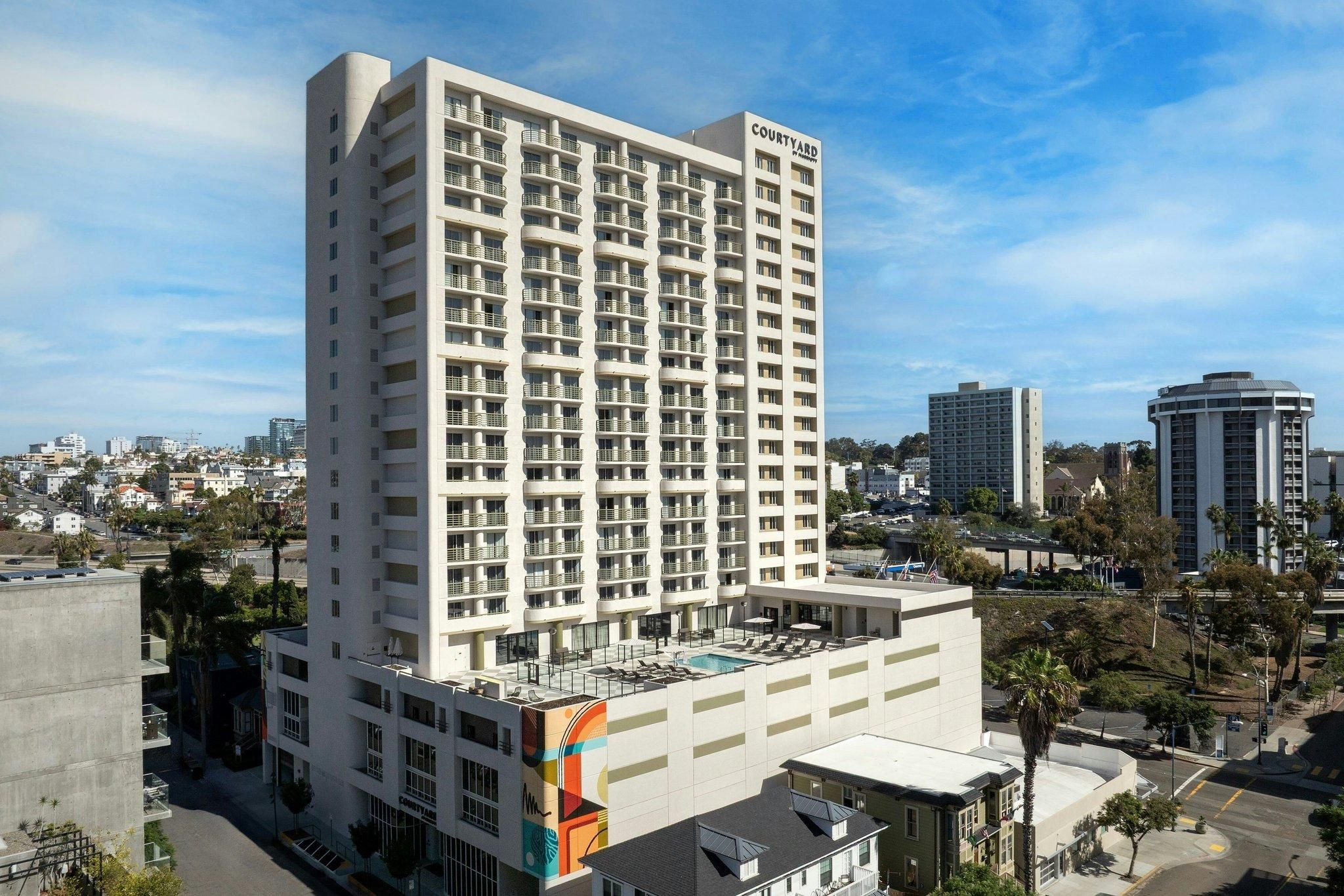 undefined Courtyard by Marriott San Diego Downtown Little Italy 2