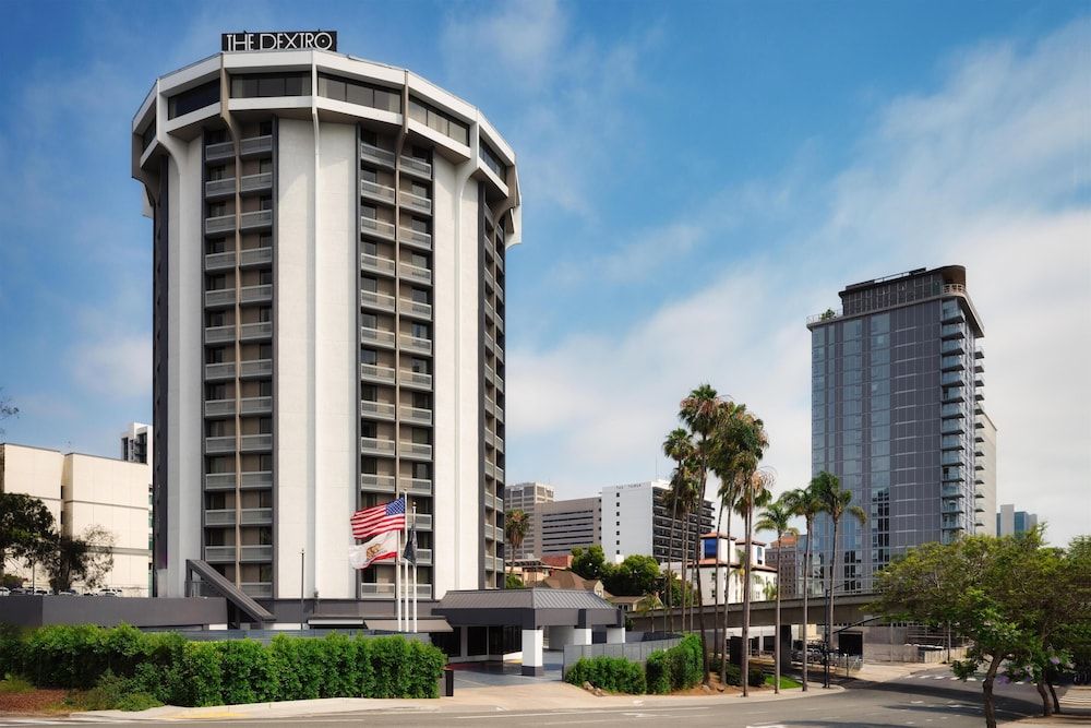 undefined The DEXTRO Little Italy, BW Premier Collection 4