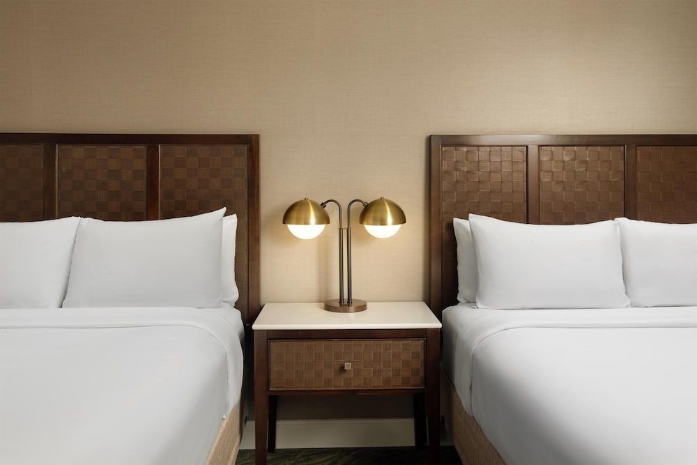 undefined The DEXTRO Little Italy, BW Premier Collection 10