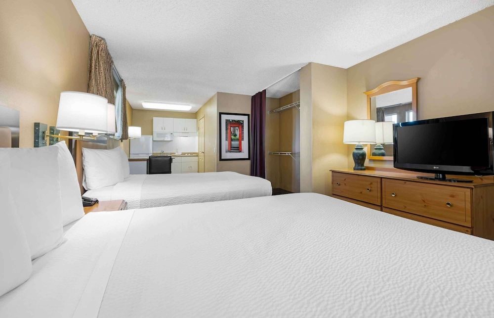 undefined Extended Stay America Suites San Diego Fashion Valley 9