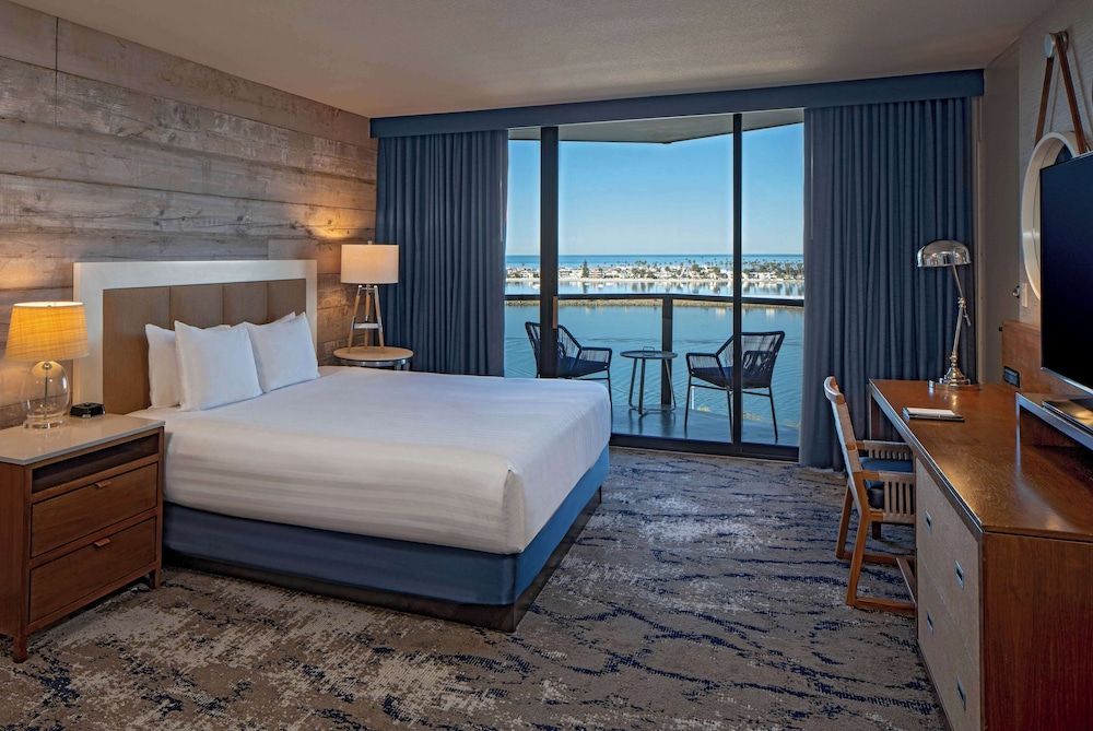 Room, 1 King Bed, Ocean View