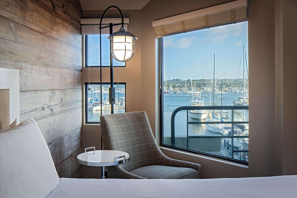 Suite, 2 Queen Beds (Marina)