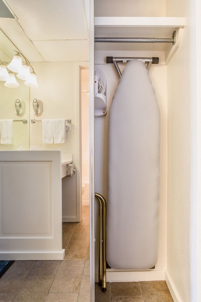 Kings Inn San Diego Standard Room, 2 Queen Beds 13