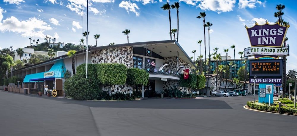 undefined Kings Inn San Diego 9