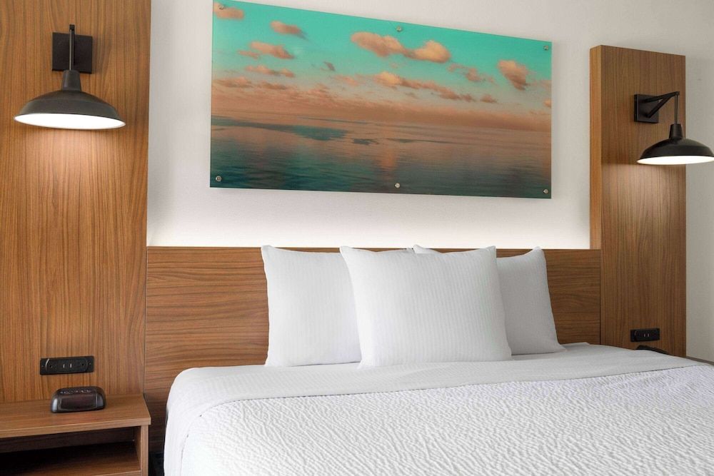 La Quinta Inn by Wyndham San Diego - Miramar Room, 1 King Bed, Non Smoking 7