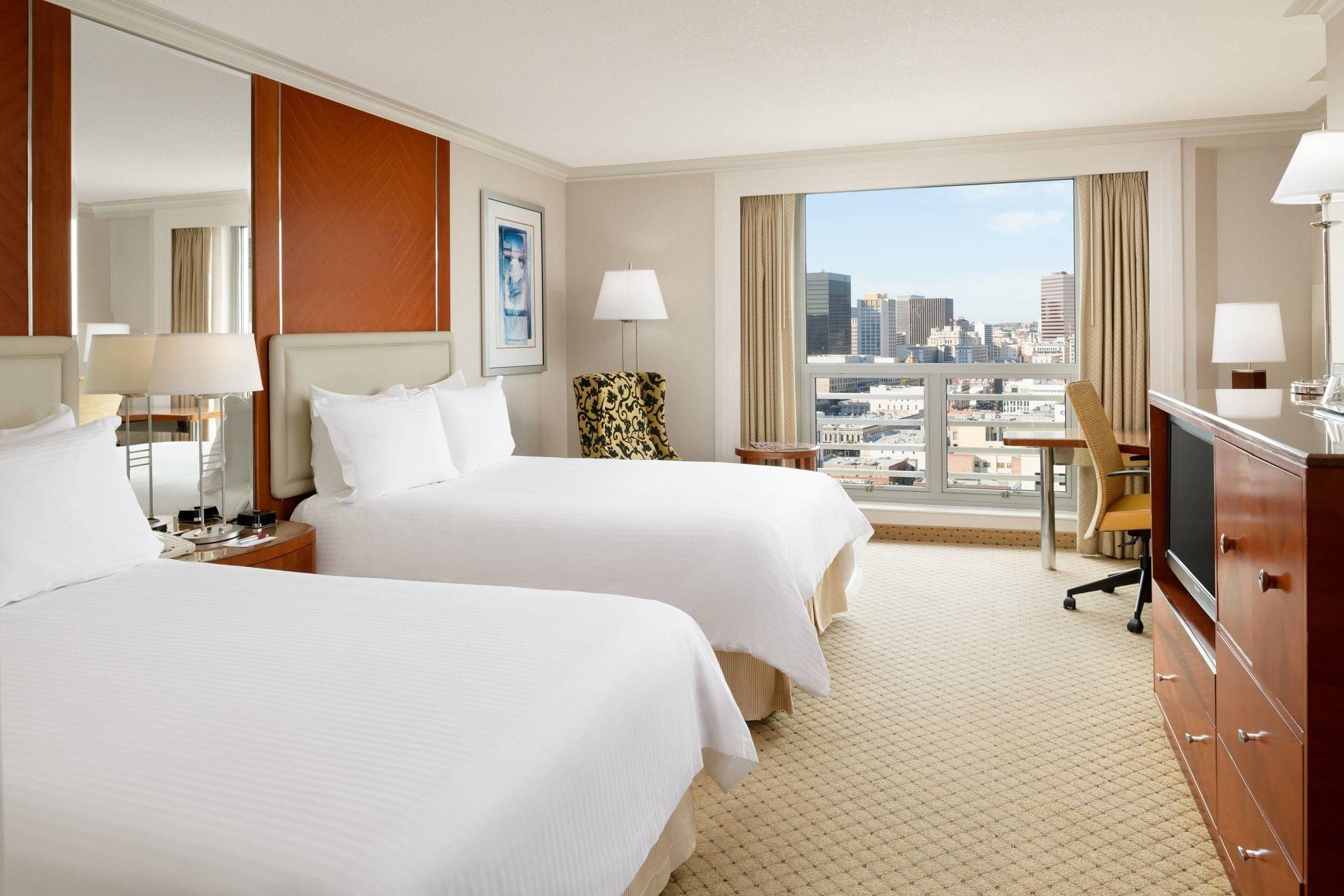 Concierge level, Guest room, 2 Double, City view, High floor