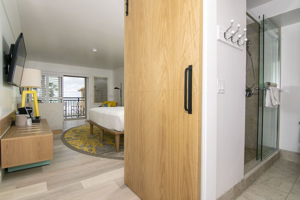 Ocean Park Inn Standard Room, 1 King Bed 7