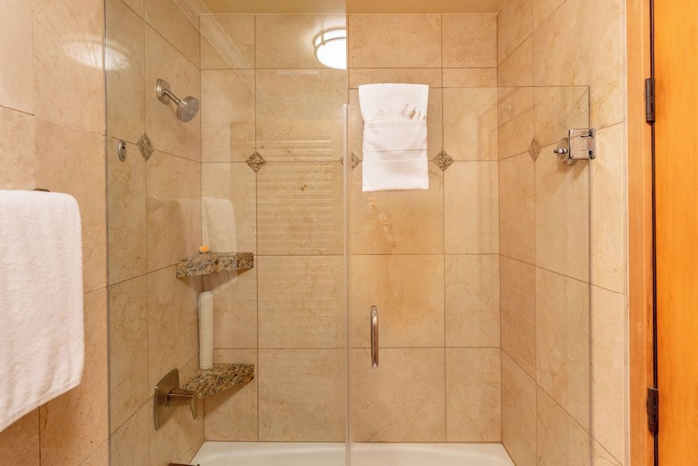 Pacific Terrace Hotel Family Suite 7