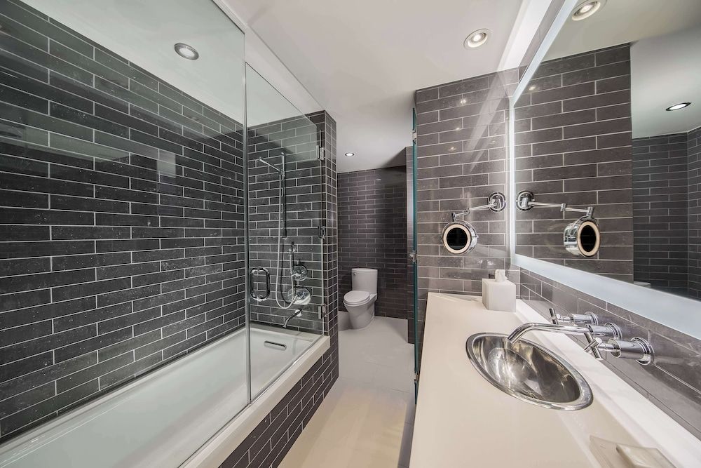 Andaz Extra Large Loft Suite